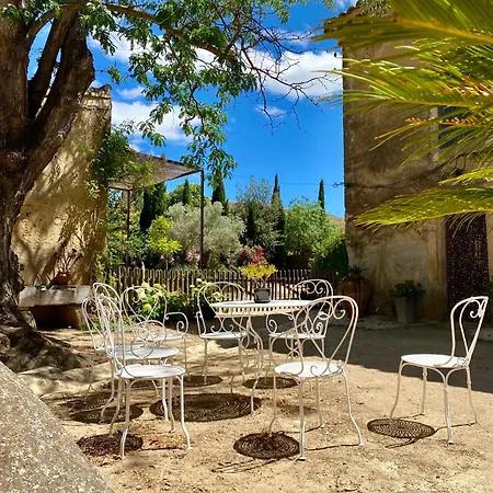 Domaine De Ribaute Semesterbostad *